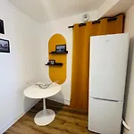Le Vintage 70's, 4 A 6 Pers, Centre-ville Apartment